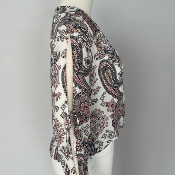 WHBM Paisley Print Surplice Blouse Size 0 - Picture 7 of 13